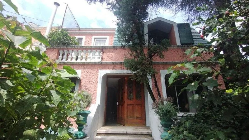Casa 4 recamaras con mucho potencial en Venta en Jardines de Coyoacán