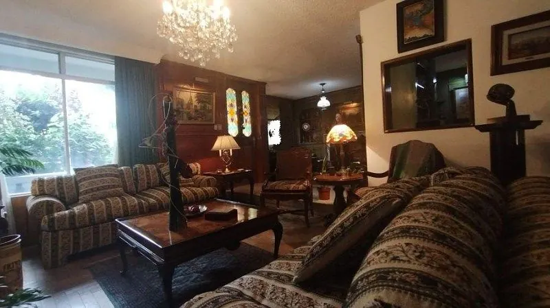 Casa 4 recamaras con mucho potencial en Venta en Jardines de Coyoacán